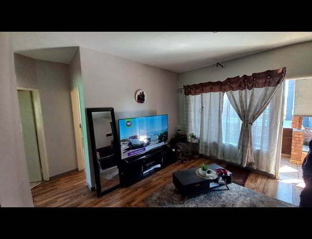 2 BEDROOM PROPERTY TO RENT IN PRETORIA GARDENS